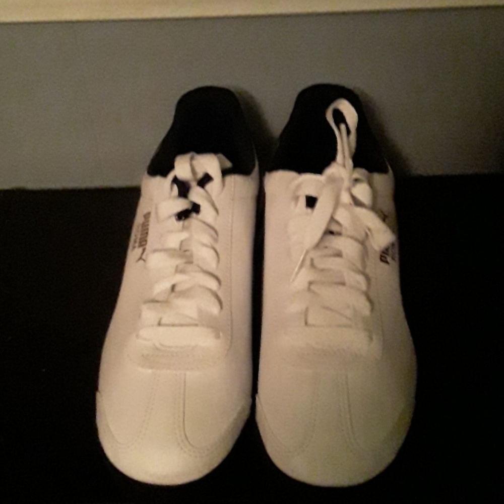 Puma sneakers - Picture 3 of 3
